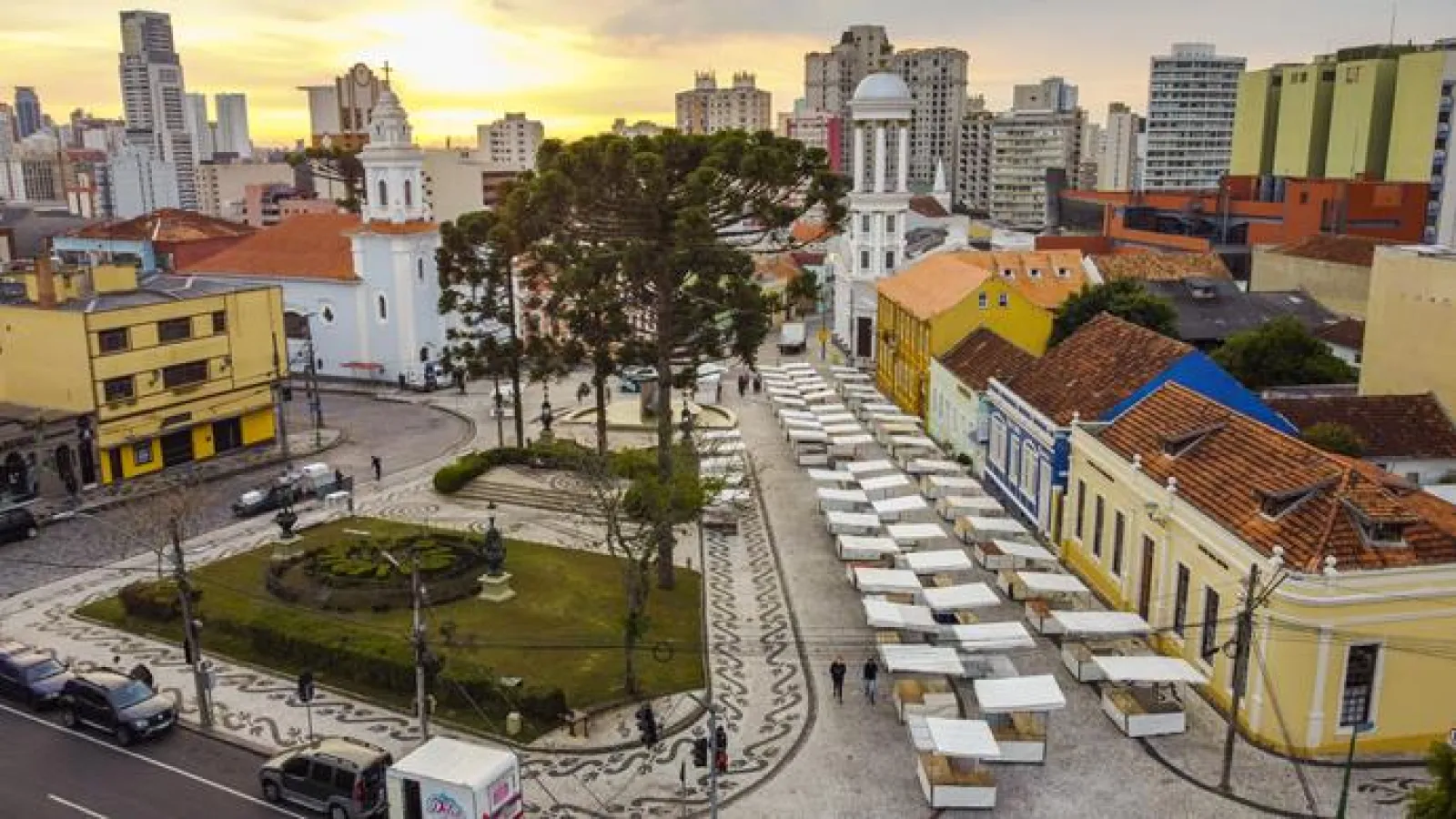 Largo da Ordem fair- program activity