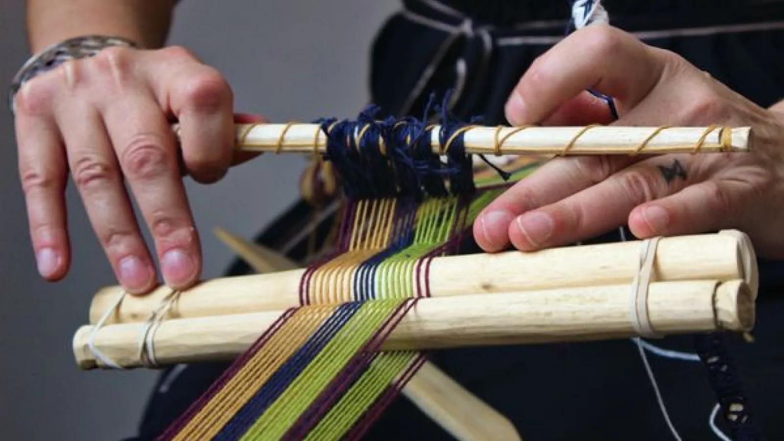 Tamryn McDermott weaving